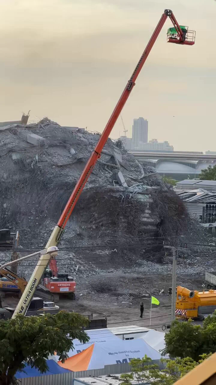 The site of the collapsed building in Bangkok. 9 days after the earthquake. https://t.co/UlBrbHisBL