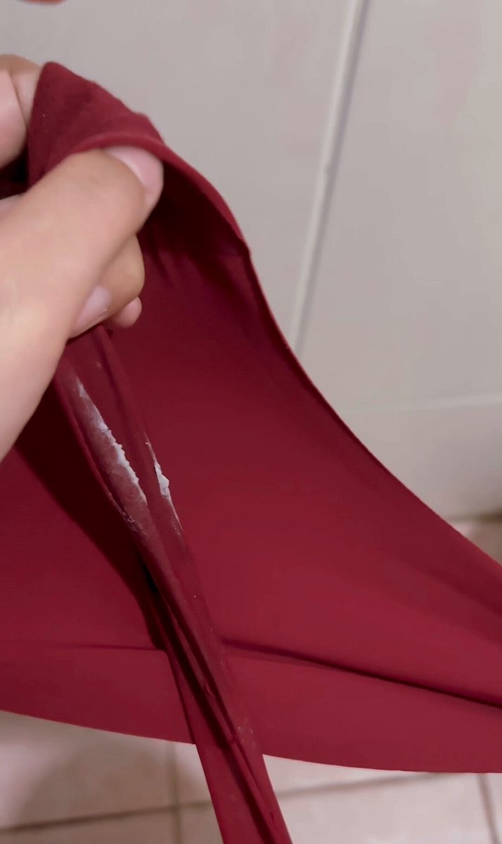 孩子餓了大人不餵
小丁都從正面濕到背面了… https://t.co/xVEk7cYwJO