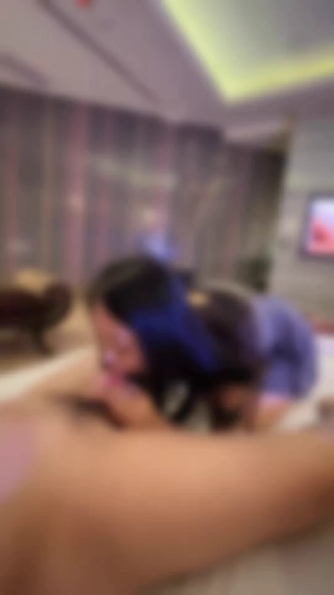 跟單男一起看A片看到受不了 單男的棒棒直接吃起來 結果單男竟然還繼續在看片🥹 https://t.co/xtGFiZAo22