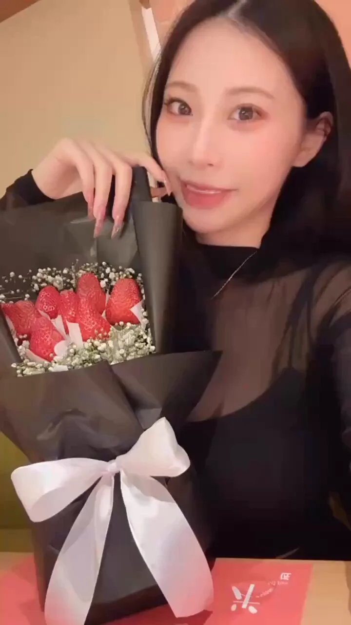 今天是黑色情人節🖤🖤適合穿黑衣、吃黑料理💕我的專屬連結💕https://t.co/M6KMQTxOr2 https://t.co/3QEfztd5KK