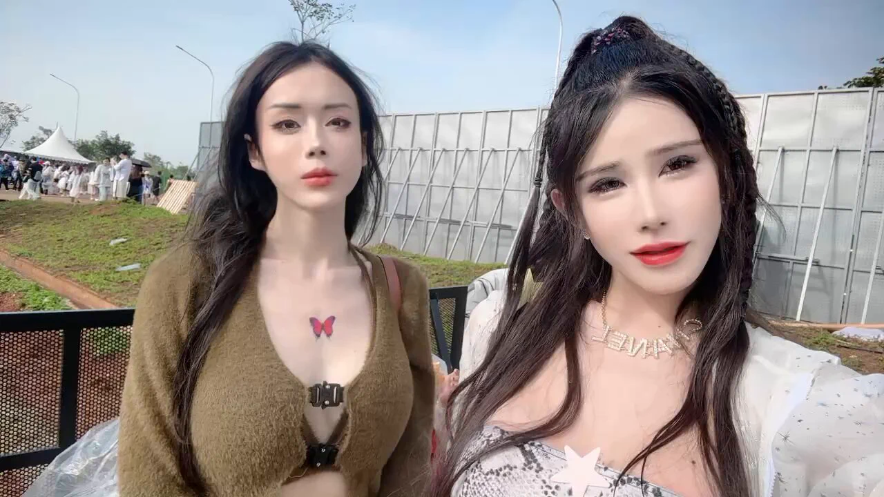 听说每一个美妖的旁边都需要一个丑妖的衬托大家好 这就是我的魔礼青❤️#上海ts https://t.co/vgQCM4RlsB