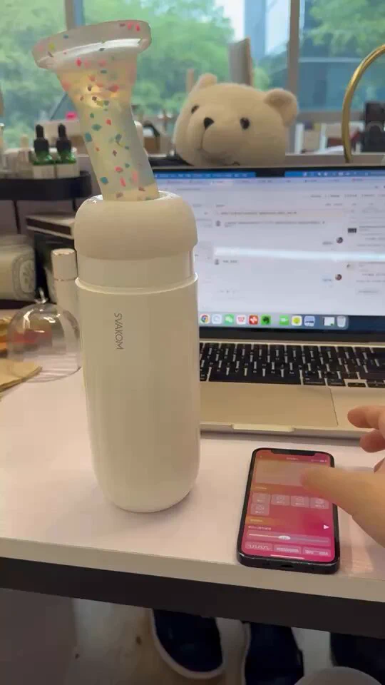 我靠这真的是市面上最会吸的飞机杯啊！真的比我还会吸！这也太牛了吧！！而且小巧隐蔽被发现了也完全不会社死哎，内胆可拆洗，一收一缩好像会呼吸的小穴🤤🤤真的色色的！ 粉丝专属优惠券链接在这里杯子：@Mantou_naive @HUAJIAOMEI https://t.co/3QjqmZgb1P