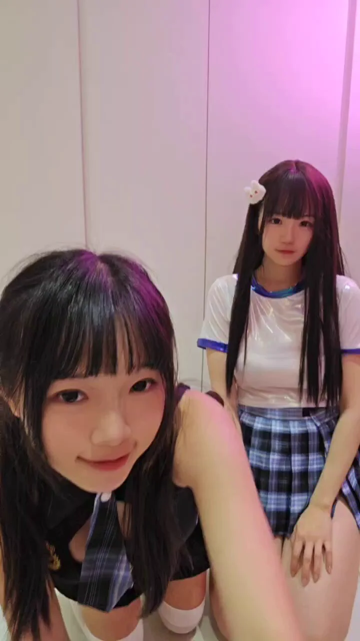 是我和妹妹呦💗 https://t.co/5BLirgHwmf