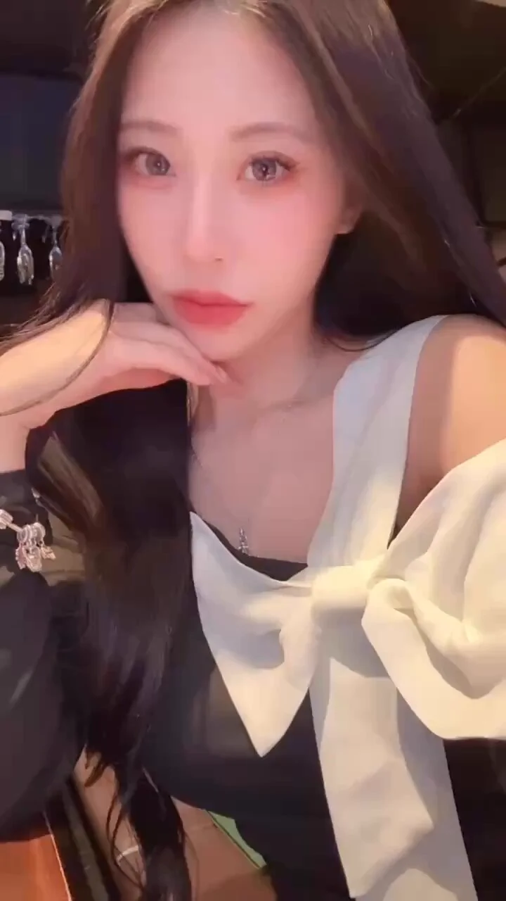 每天給自己一個微笑😊讓每一個瞬間都更美好😍💕 https://t.co/ZhFb9QveKR