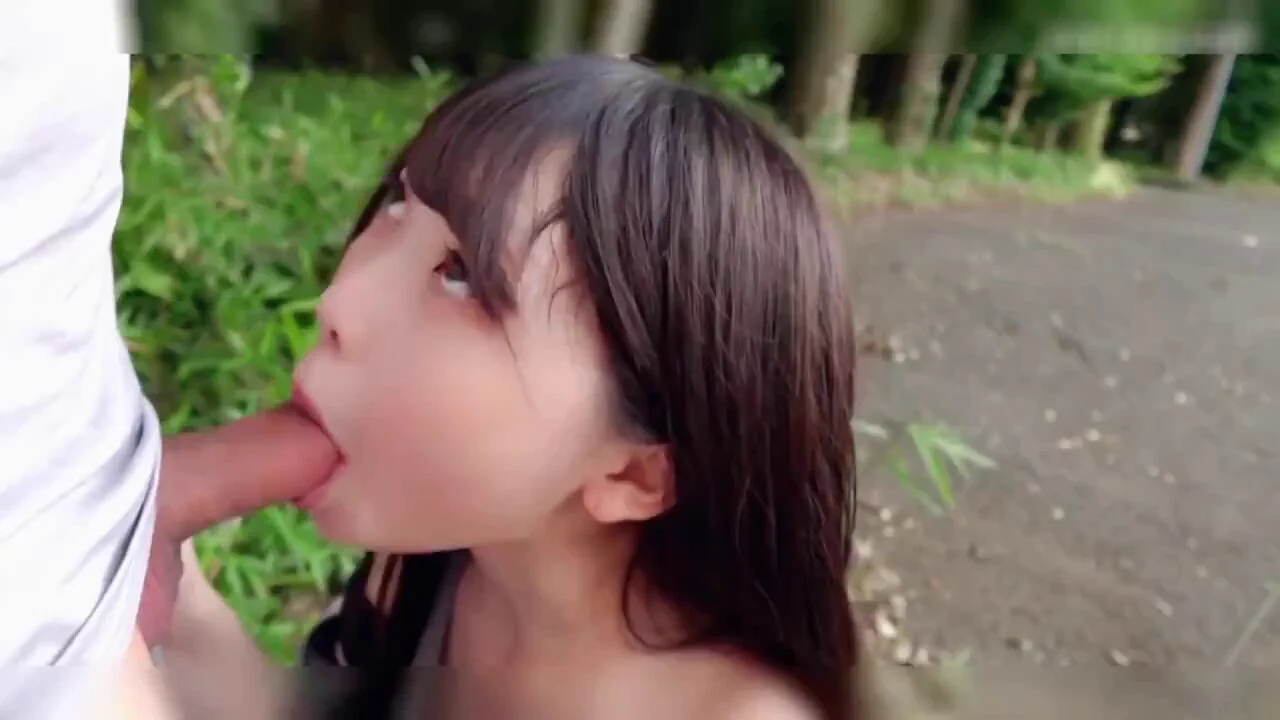 "初次拍摄，露脸！本来只是出去草莓采摘，度过甜蜜悠闲的时光，但却遇到了一个笑容迷人的实习生，现场口内射精和两次内射！"@SexytoBaby@SexytoLady@SexytoDoll@SexytoGirl https://t.co/2herV55YnN