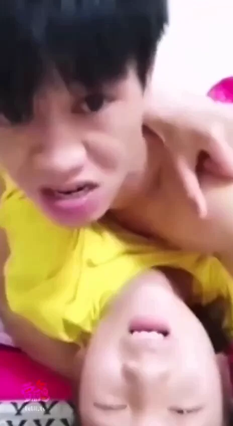 表哥用手机哄舅舅家表妹，开发嫩穴，狠狠干点击视频打开萝莉岛看完整版完整版；https://t.co/JDmnzPW9bm打开萝莉岛搜索关键词：舅舅家 https://t.co/lfJdUfCSzT