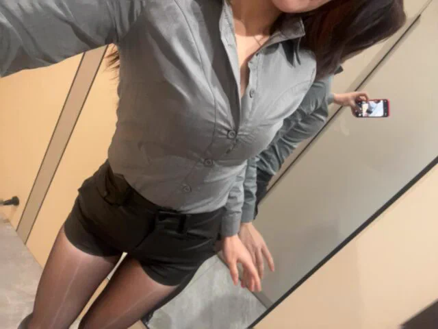 單身的困擾起床沒有炮打上班沒有錢花晚上裸照也不敢亂發算了 今天晚上不回家可以跟你走嗎 https://t.co/FBZWGPfN9g