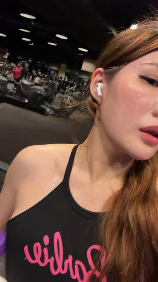 練腿完再登階😍 https://t.co/Ibts0YgYu7