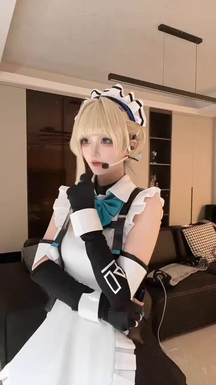 bion～#蔚蓝档案 #飞鸟马时 #TokiAsuma#Bluearchive #cosplay https://t.co/93tlA2Li2N