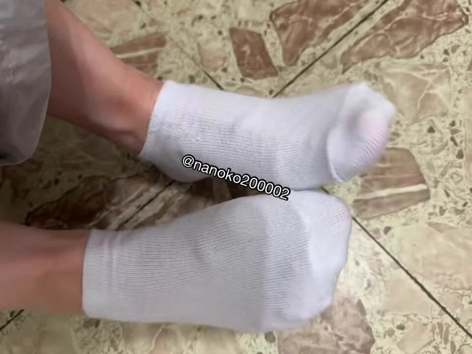 幫一位小奴隸穿兩個禮拜好久沒穿天數這麼多天腳…已經臭氣熏天了…明天要去體檢 脫下鞋子量身高體重會不會被護理人員聞到🥹想要臭襪的照片 影片私訊我購買唷5月中會出差～想要詢問任何商品 請早點私問～#原味袜子 #白襪 #不穿襪 #正妹 #女生原味 #臭腳 #腳臭 #腳汗 #內褲 #內衣 #短襪 https://t.co/KuTsCWzIww
