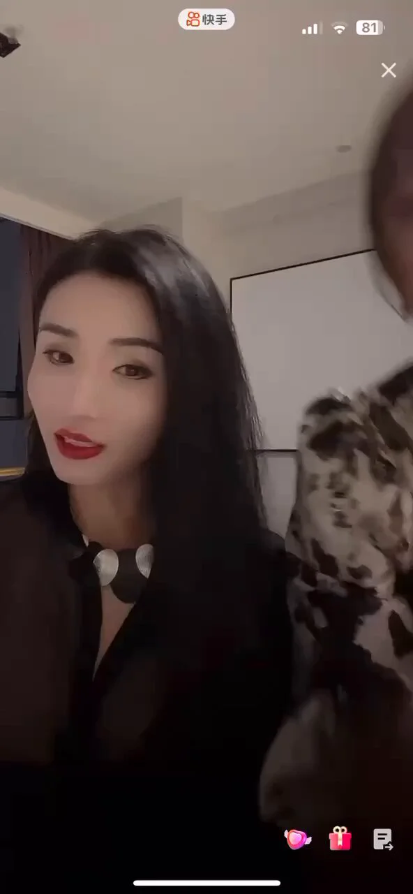 抖音快手直播走光露点 ＃抖音 ＃快手 ＃虎牙 ＃半糖 ＃小妲己 ＃露点 ＃走光 ＃抖音风 ＃裸舞 https://t.co/hP8sWqNAVR