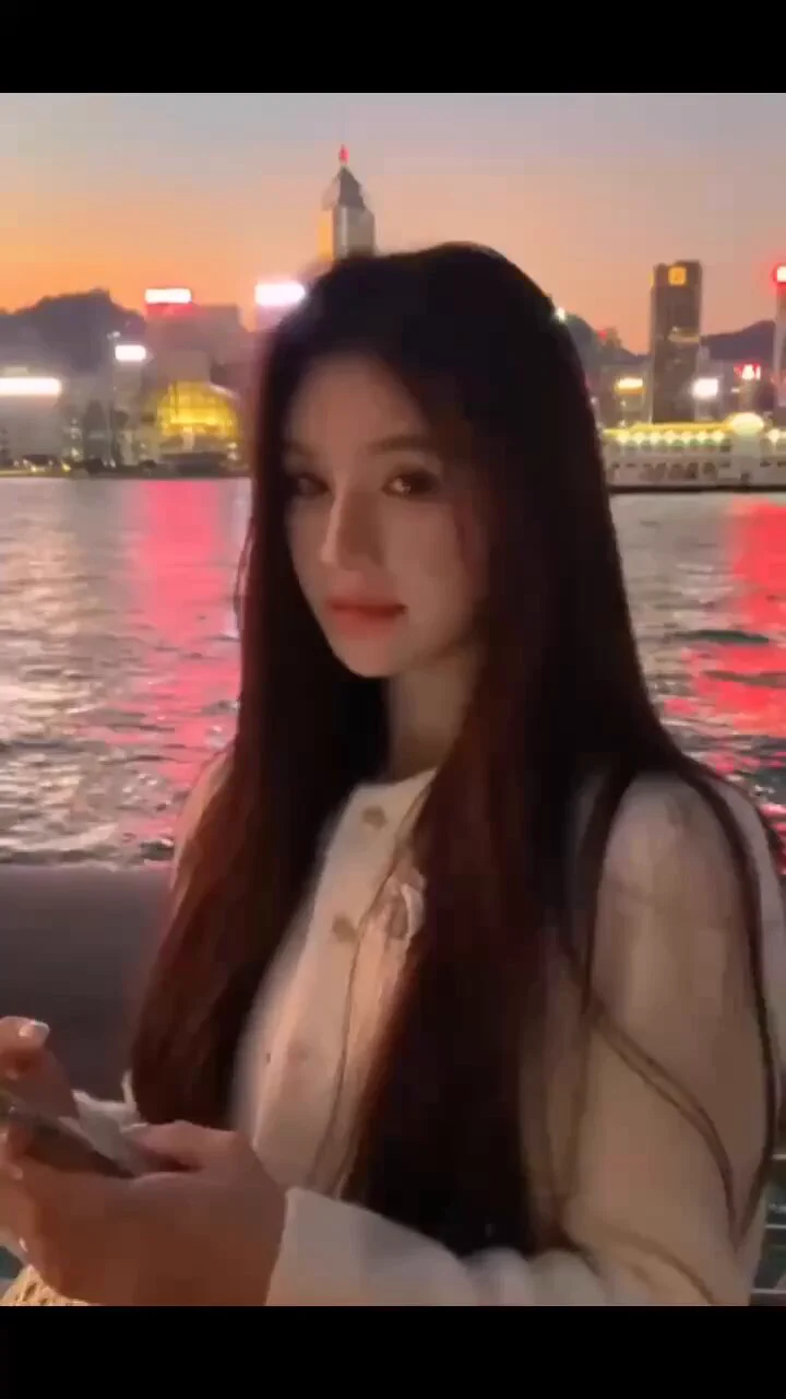 #深圳 🦜 可純可御 深圳真实在校生❗️纯欲天花板校花爱好打高尔夫🏌️网球🎾 艺术生 油彩 钢琴🎹全身雪白 A4腰 🥢腿腰板直挺 情商高 172 d杯 96斤tg群： https://t.co/9GDHeH2PTz https://t.co/brPIOYpZvi