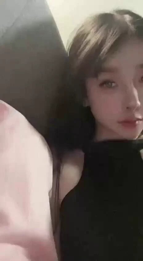 姨妈刚走杏欲就是强…..睡醒了就是湿的 好需要一个会舔的宝宝！！！😭 https://t.co/KVOFYrnUKN