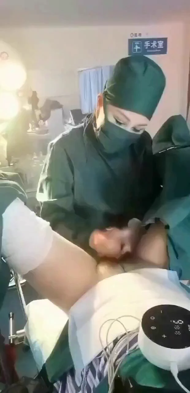 我知道宝子们每天在这上面看小黄片当机长每天起飞已经出现阳痿的症状啦🙈放精疗法就是针对你们的治疗方式。每次给软弱无力的小肉棒榨出精液来的时候都有种成就感，甚至有种想一口含住的冲动。有勃起不坚的宝子不用害羞，直接私信我5分钟帮你解决哈哈哈🙈 https://t.co/Jrr0uCeW1g
