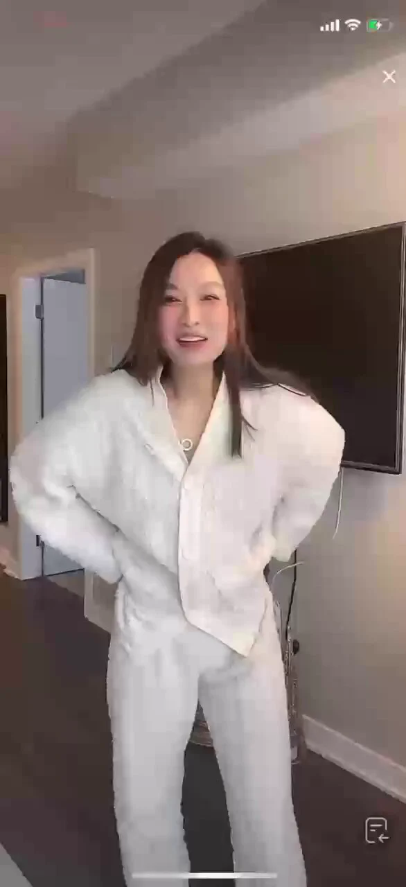点击加入电报抖音录屏交流群👇 https://t.co/eJ0dUph6u5 https://t.co/RlZUBwVFn7