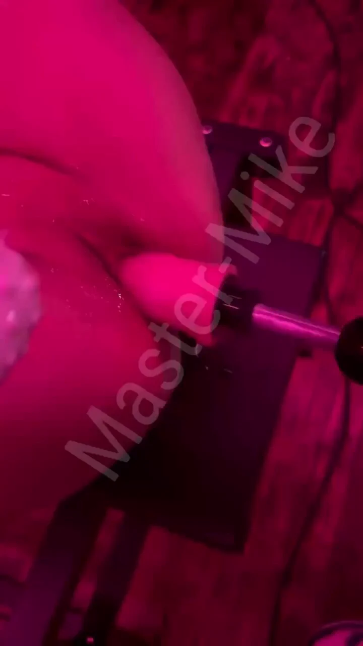 同好拿起電動打砲機狂屌我小奴的騷穴，我看的興起，拿起按摩棒狂震小奴陰蒂，讓小奴爽到升天呢！#母狗 #反差 #肉便器 #sp #分腿 #撅屁股 #反差婊 #夹奶头 （因平台不能发完整版，完整版视频看置顶或评论区） https://t.co/wCAk9s9SrY