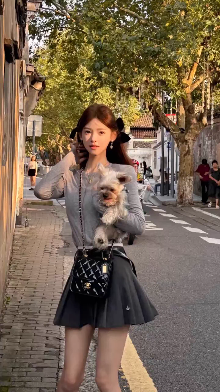 杭州 W176D 04年地区：浙江人全身雪白 健身身材 性格温柔 高素质女友感————————————少爷，找个温柔美丽的小姐姐给假期画上一个圆满的句号～➡️群：https://t.co/UuwT2JI361 https://t.co/4bnC0BOZzj