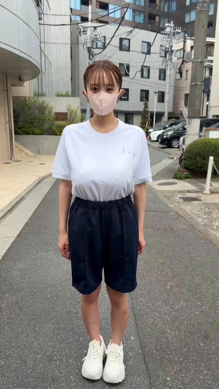 3年4組 ダンス部揺れるほど、ノー◯”ラだとわかる.. https://t.co/0ApeaF2nKv