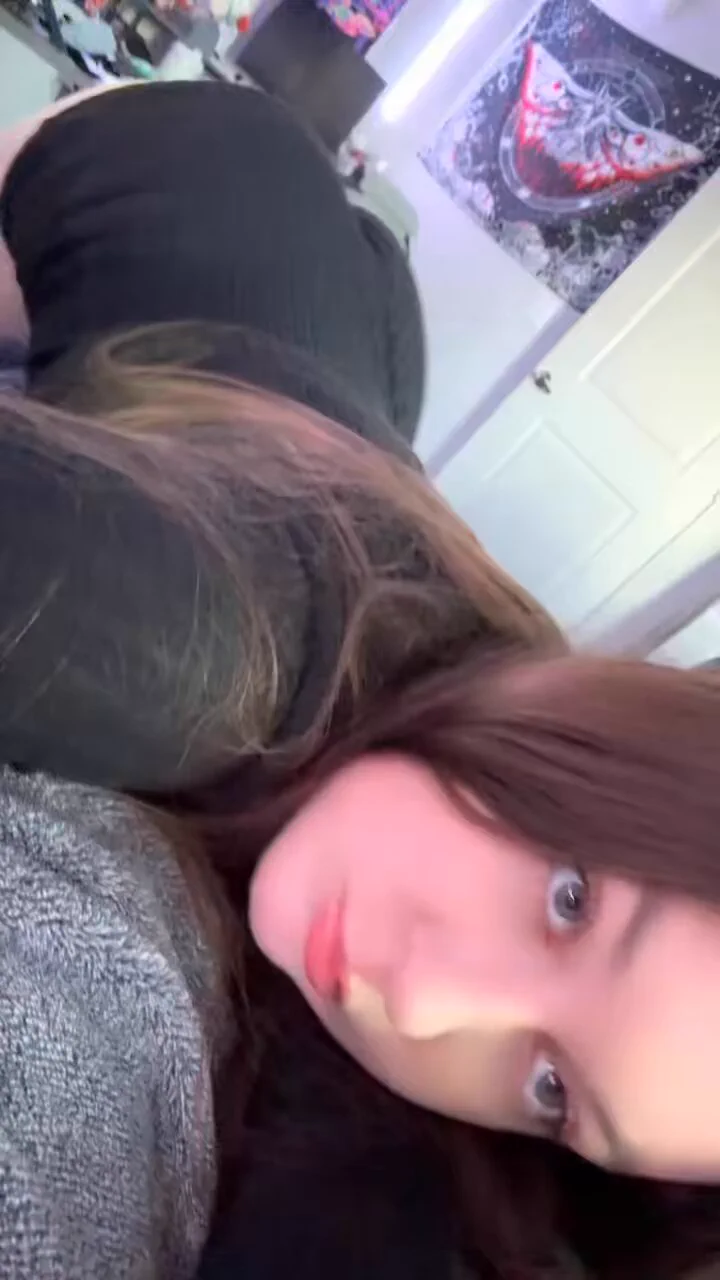 @tioonx need a fan to film with for my FREE 0F https://t.co/q4k2lP2eGo