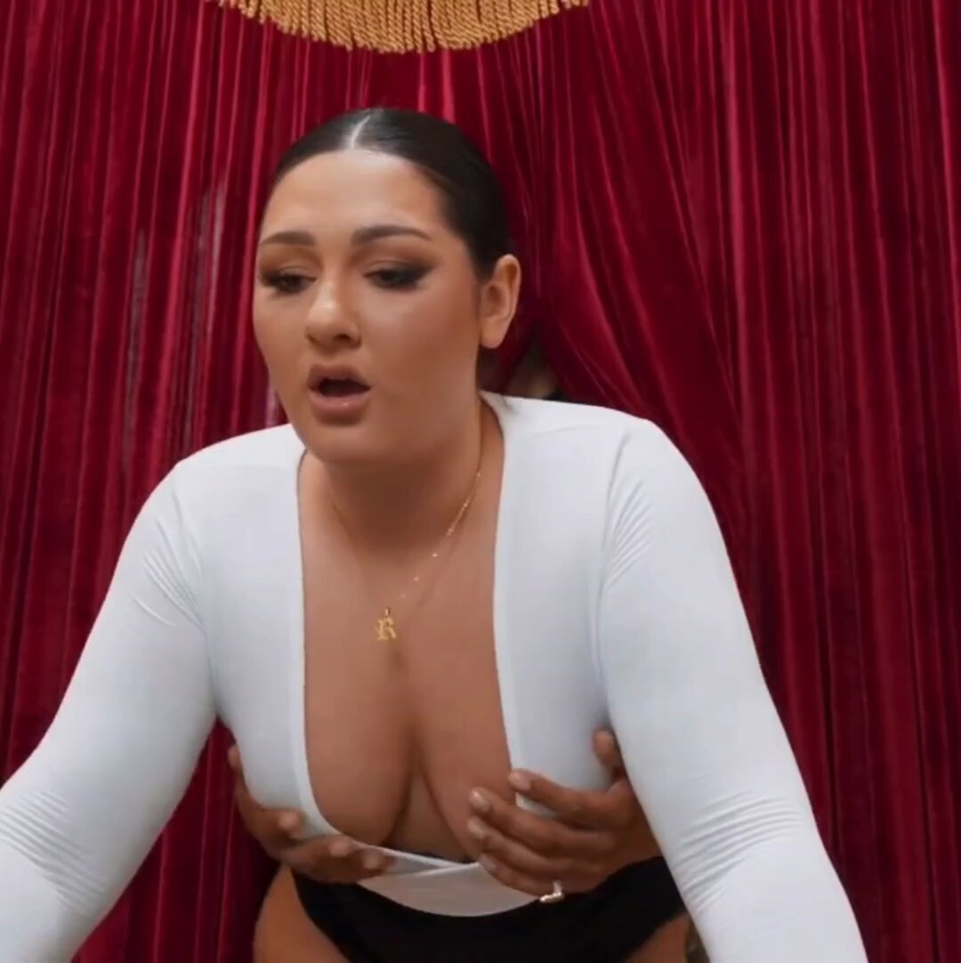 Chudai ............................🍌🍌 https://t.co/drrUNPxhBx