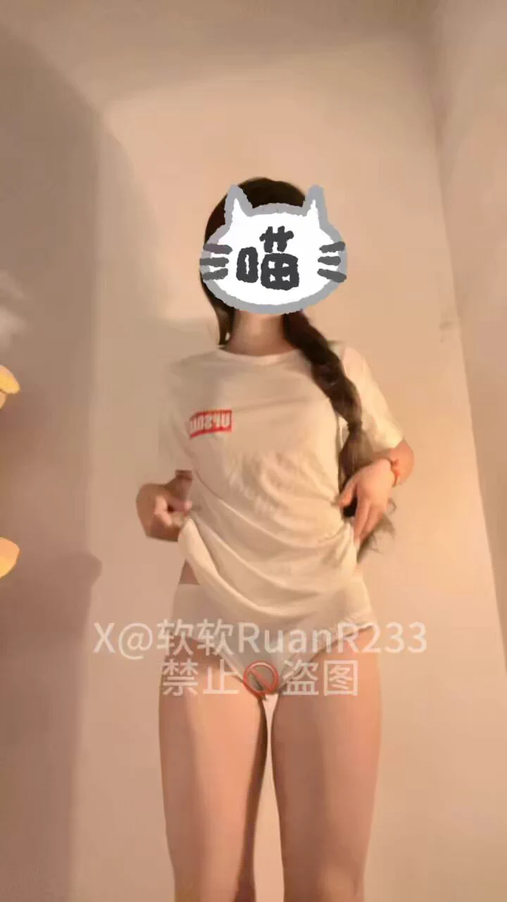 这种氛围do会不会很有感觉（宝宝们喜欢哪个视角）@ToBulaer @ToBulma @KawasawaSen @BulmaList #腰 #萝莉 #扭腰 https://t.co/TjhSl2NdSY
