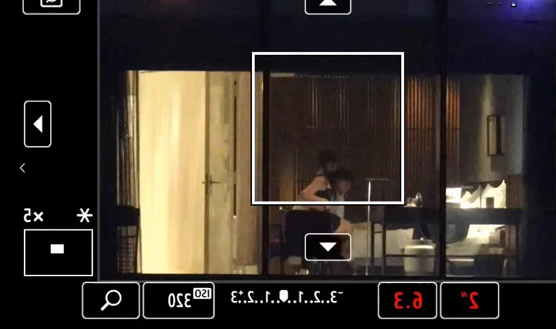 高空酒店窗户 女大的炮姐穿搭真性感，被男友抱起来脱光跑到浴室，扒开屁股使劲洗，洗干净添起来美味，最后在浴室对着镜子干了起来 https://t.co/JprzgyqMQZ