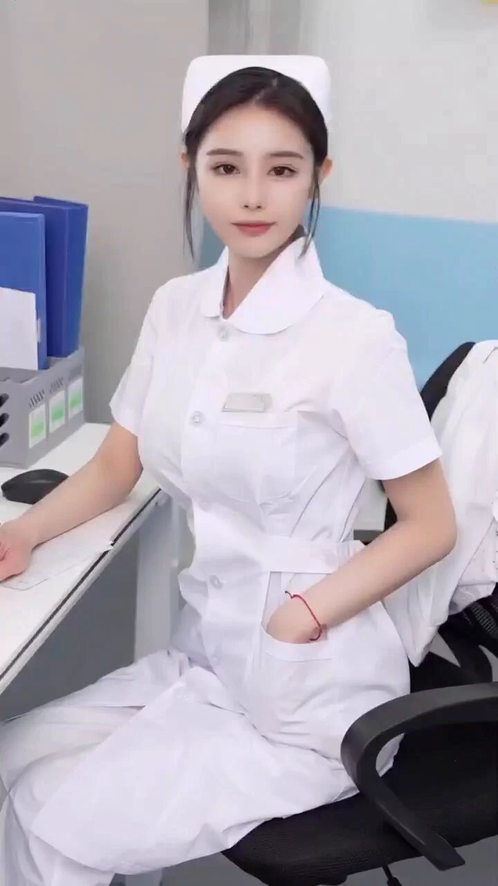 #北京 🌸正经良家 最美护士 🌸服务控175D 纯天然🌸性格超级好 温柔体贴🌸十大名穴之蝴蝶穴超级紧🐧：1281079839微：yelangman67电报看图交流反馈群https://t.co/80IfE7z1tN https://t.co/lsnK3l5rPU