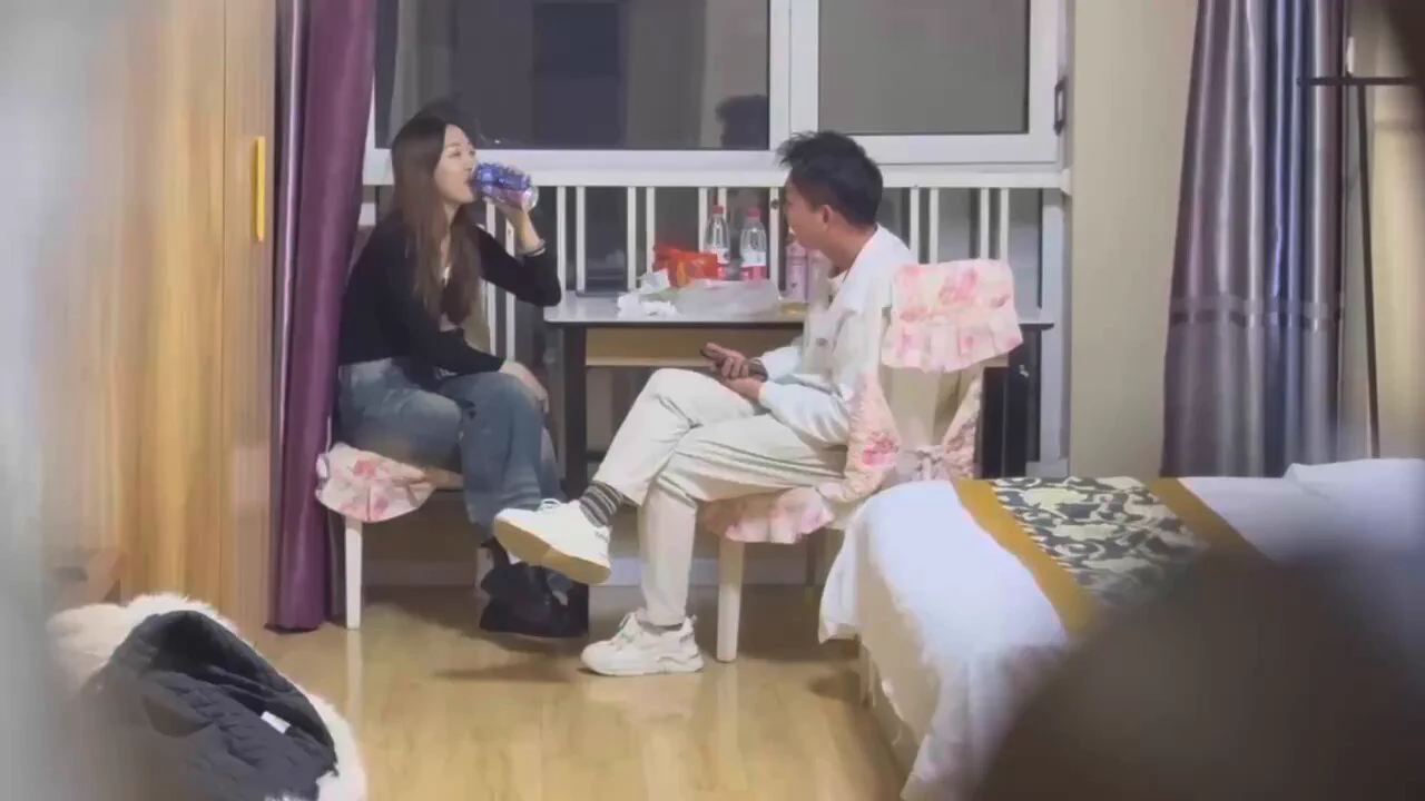 第三个视频，三个男同一起前后夹击真的辣眼睛 一般看不到这种猎奇吧？在现场看更是刺激的一比更多完整在主页电报 https://t.co/9NJXWaDMtd