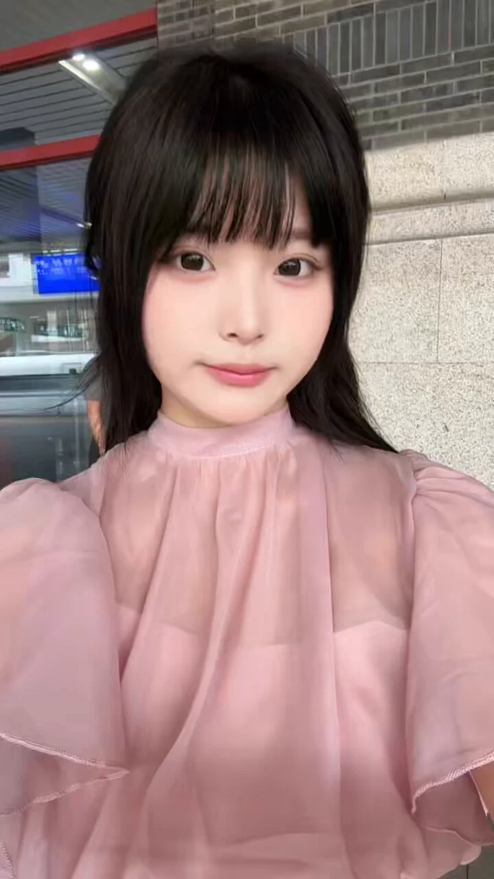 清楚系好漂酿！越来越想买rojita了 https://t.co/r1H38ZqUAb