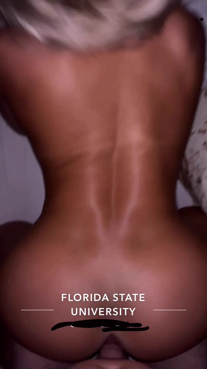 I hooked up with the blonde girl from FSU and back shots with her go crazy https://t.co/mQxjnWnmwP