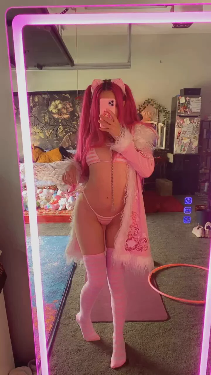@cherrygurl444 luvs to tease daddy 💕😈 https://t.co/nsCtD54a3L