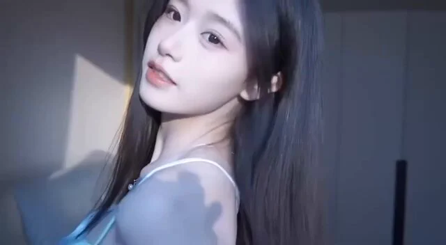 #上海 ✦ O4年  法学生在读 清纯天花板✦ 性格温柔 声音甜美  全脸无整✦不🚬不🍷 无纹身✦ 皮肤白嫩细腻  蜜桃臀 可Jk 丝袜 👙𝐇𝐢𝐠𝐡𝐭▸170cm   𝐖𝐢𝐠𝐡𝐭▸48kg     𝐂𝐮𝐩▸D🛰️：nanacosww看照门槛🚪100（永久有效）备注zfb口令🧧添加➕✈️：https://t.co/kgnwH5NoLX https://t.co/nnLTZ111ki