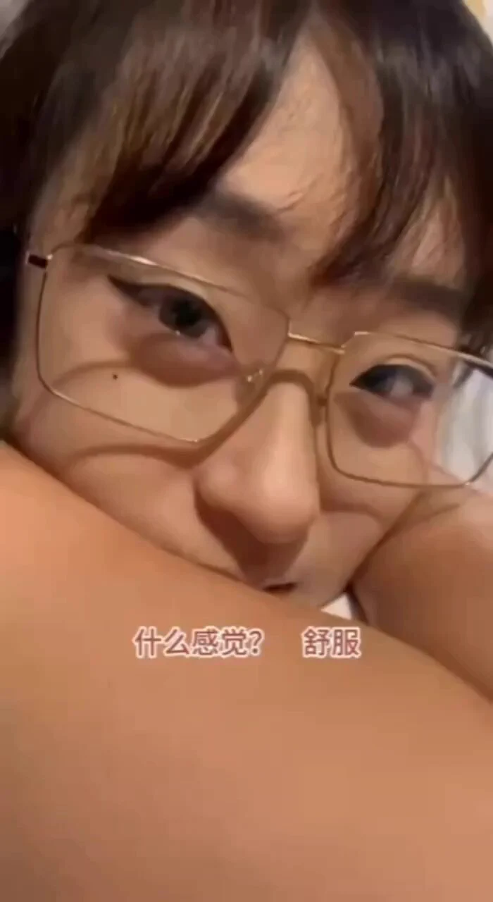 🔥单男spa按摩VS眼镜反差人妻！老公在一边录像助兴！小夫妻第一次找SPA单男推油，老婆全身上下被摸了个遍，最后当着老公面和单男舌吻做爱，太骚了！太骚了，从眼神里就透露出那股深深的魅惑🔥完整版一个系列，长视频6部，短视频100多个，点我个人简介的VIP链接，到视频群里，搜2505192即可看 https://t.co/pMqdzXK9at