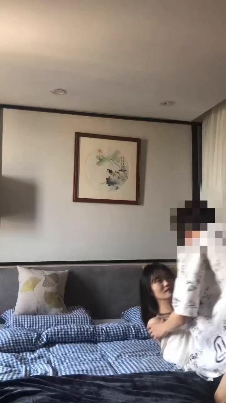 新约的大一清纯美女 肤白貌美大长腿敏感体质 美乳嫩穴女大 插进去就开始呻吟💗投稿：@wqganenshi_ @tbzt2024@007share@eggroll_tea https://t.co/Ac3TQiFa2L