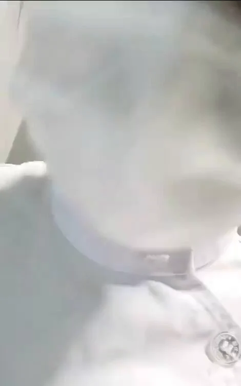 还得是我😂上班一心二用 时不时照顾病人 时不时解决一下需求，只是这样好像不止痒，找个哥哥帮帮我咯🫢 #反差 #护士 #文爱 #自慰 #线下 https://t.co/hX29CrybB9
