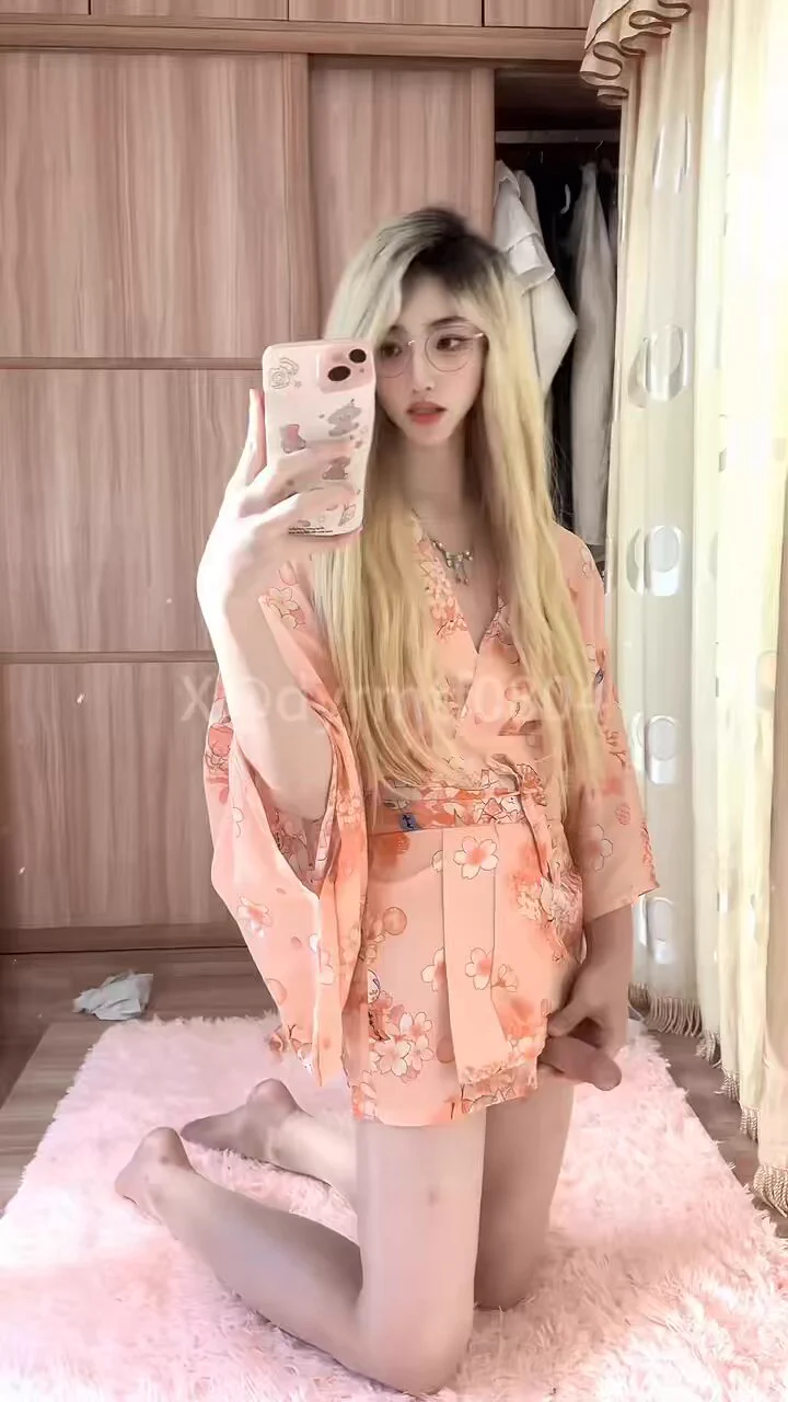 想吃妈妈的大肉棒吗？😋 https://t.co/g9iKuhKqMK