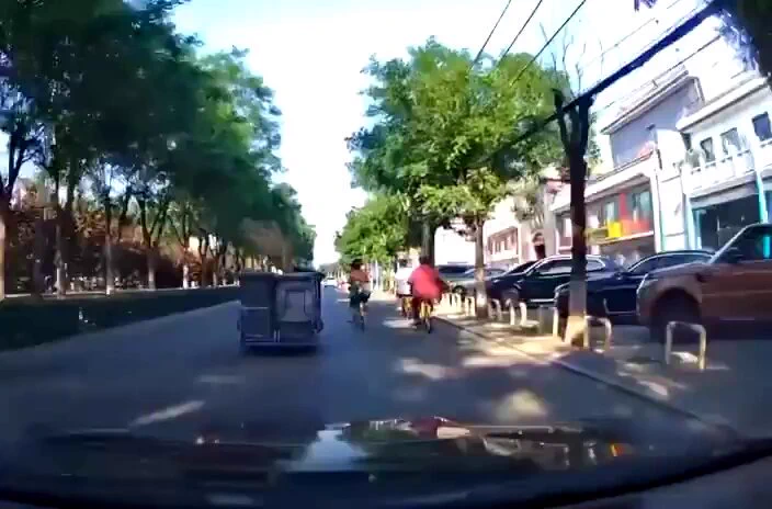 “翻车”了 https://t.co/Q1dGvdINEu
