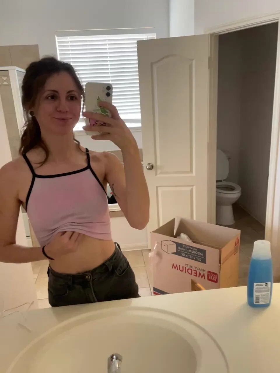 do you like milfs with tiny tits? https://t.co/yDngyMZaD9