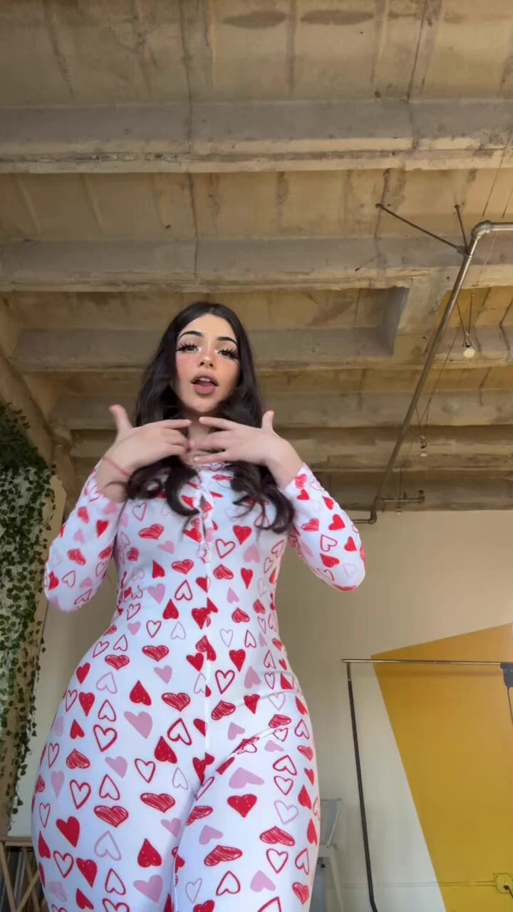 say hi for a dm rn https://t.co/SAJJE5Vk7N