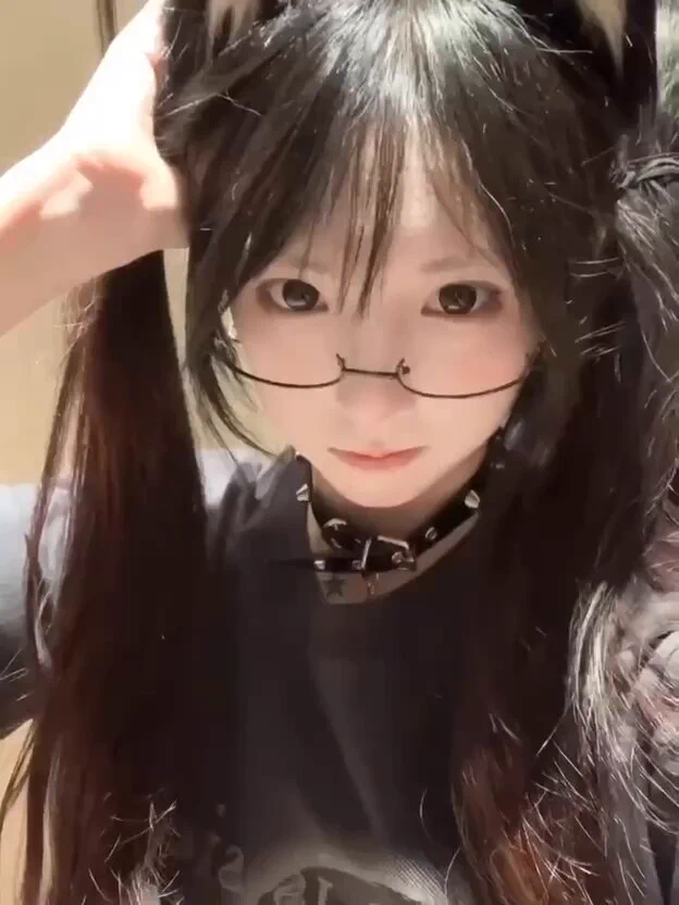 #上海 全部本人真实生活自拍和资料 无任何水分顶级纯欲天花板 童颜巨rua🐰• 165cm/ #真胸 D. 90斤 05年• 角色扮演•可 #COS• 无风尘味圈外小朋友 🍧• 家有：洛丽塔 JK 女仆装🐧3903777807🛰️luo222jie看照门槛🚪 100 （永久有效） 备注zfb口令🧧✈️ https://t.co/NRs2DR2xRw https://t.co/BqcsAvDLmM