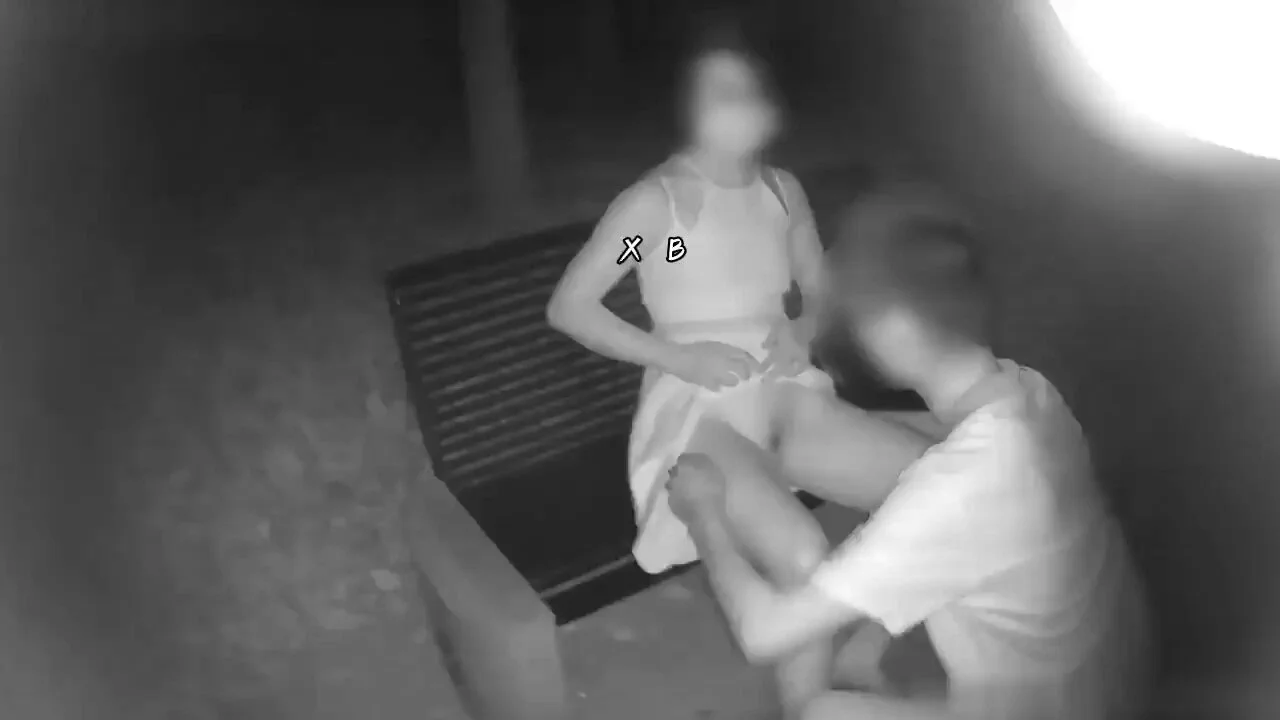 每个绿帽妻子背后都有个野外激战的情人。（上）我放风，她被舔得高潮喷涌我偷拍；她被无套内射，狂操到腿软我开车；后座她张腿被情人猛干我养娃；她与情人疯狂造娃，淫靡不堪。 https://t.co/hXsaoSxuoJ
