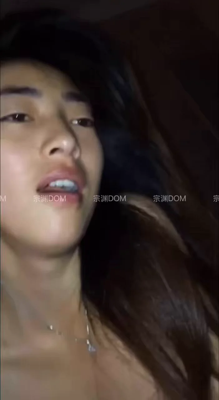 线下面基群内骚母狗实况~身材完美➕M属性拉满，这么完美的母狗不去做鸡可惜了🤣🤣🤣上海线下多人运动报名中~如果你也想有一只属于自己的小母狗或者想参加线下活动的老板可以看我主页私聊我感谢转发 @Xiaoxiaofoer@Toukayuan@MitsumeDoji https://t.co/eKLnbi7Y9A