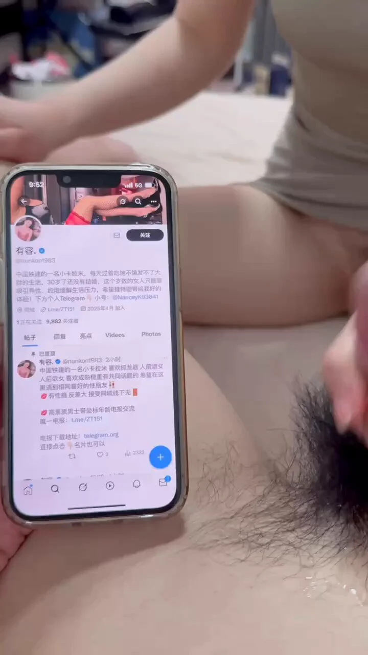 本来抓龙筋保养，我是不会露出下面的，不过既然是粉丝特地来，那肯定要发发福利吧。看着我的小穴，感觉他的肉棒更坚硬了，这样的保养效果应该会更好～还有粉丝想试试吗？26岁以上，同城可以免费体验！点赞评论转推可私信报名哦#线下可约 #抓龙筋 https://t.co/xqWDWFKRFc