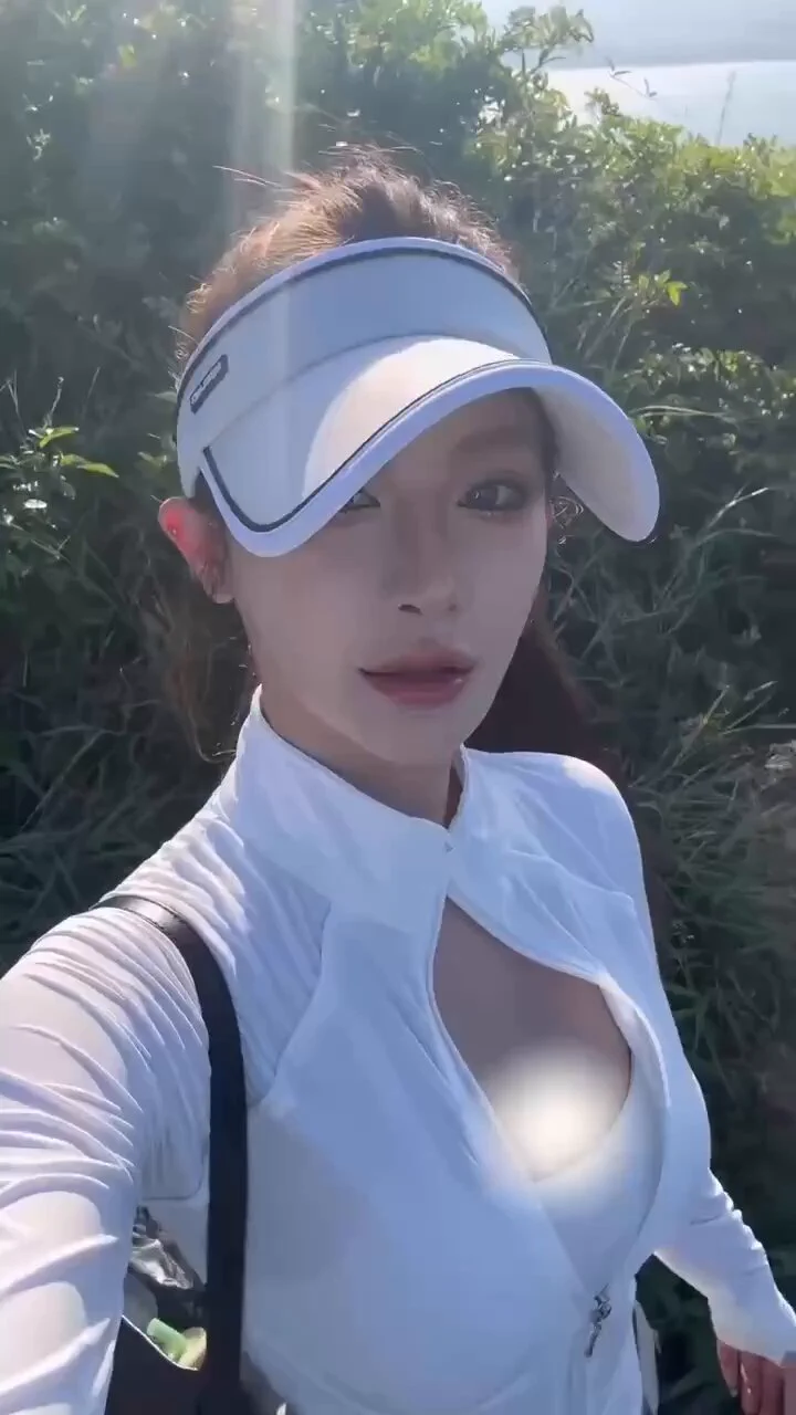 #杭州 硬W刚下水 真实大学生 净身高175 cm 52kg 天然E 蜜桃臀精致脸  漫画身材 腰臀比天花板    温柔甜美 纯欲女神 性感御姐气质大蜜 超白冷白皮 上下粉 极品碧玺 水多多⬇️⬇️男人帮唯一客服https://t.co/haK1hWPFvz⬇️⬇️咨询交流群https://t.co/dNgmdDE48v… https://t.co/huJGz78k80