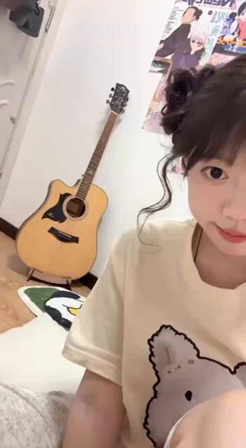 🟡妹团交友俱乐部💌✈️客服：https://t.co/R90yq6OKxF妹团客服收到 #哈尔滨 18岁国际学妹小傲的申请，162cm，105斤，B杯多一些不下垂，高傲气质满分！她是个脱产备考雅思的学生，坦言：“我从小被宠着，超爱买奢侈品，可爸妈觉得我太败家，限制了我的零花钱！”她坐在咖啡厅，手捧一杯卡布奇诺，穿着时尚小香风外套，背景是哈尔滨的冰雪大世界海报，眼神带着点小傲娇。她自信地说，“我高傲但贴心，可陪15天2w，能飞外省也能过夜同居，随时出发！”她补充，“姨妈15号，kou、无套、内射和SM都行，但不玩特恶心的，哥哥要有礼貌哦！”她撩了撩头发，“我想要一个懂我、宠我的哥哥，带我买遍奢侈品店！”☕ #金主 #糖宝 #糖爹 #黑龙江 #甜妹