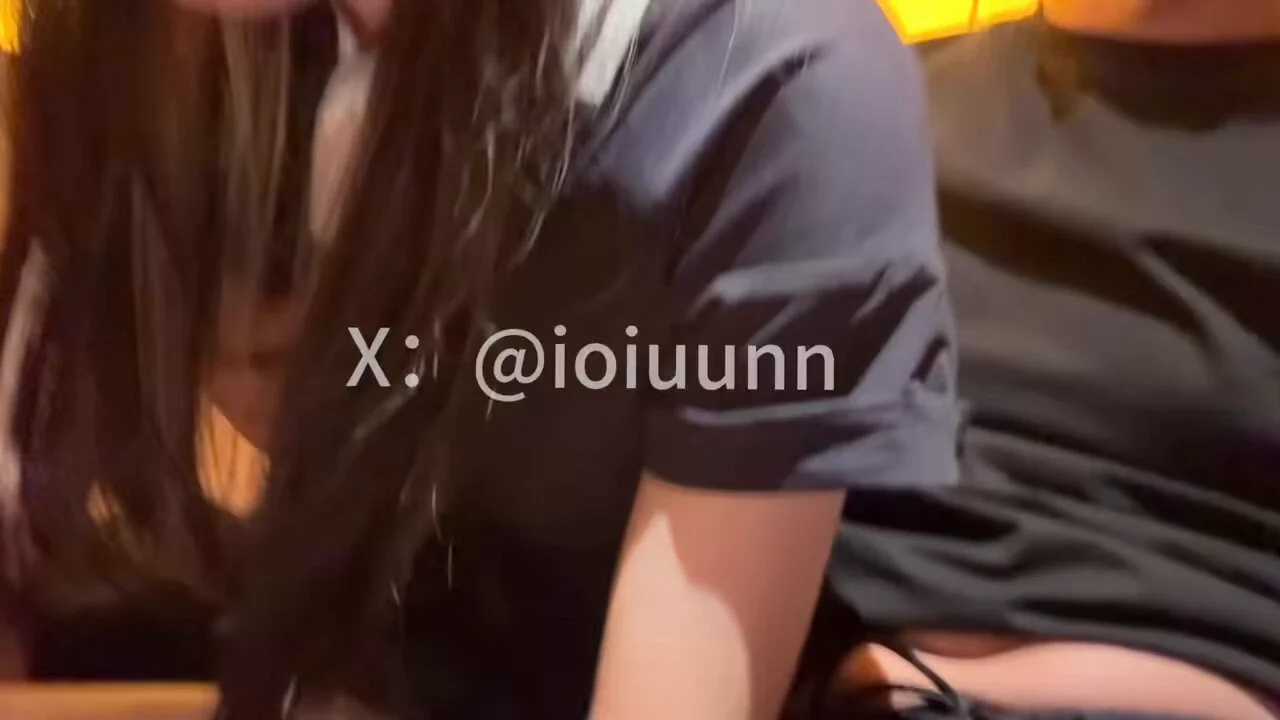 #10号女主人妻女主 骚的不行 腿白胸大～要不是他对象喊他回去 还能做好几次不过他对象有希望让他调成绿帽狗看他对象跪在地上磕头 骚的要死～更多后续入tg观看@ToBulma@ToBulaer@BulmaList@KawasawaSen https://t.co/lzaHXpWnmk