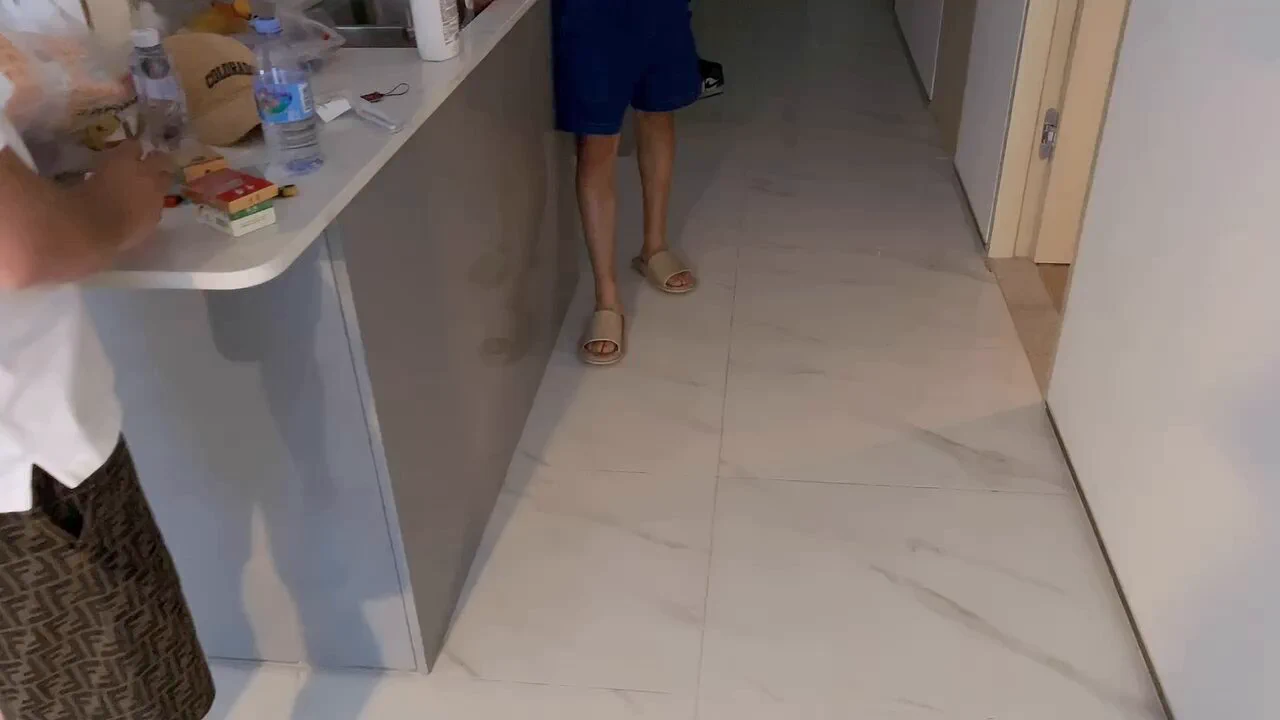 6人局，持续更新中，看我老婆如何被多根阳具轮番插入发泄，看她纤细的玉体变成别人的母狗泄欲机器。@ToBulma @ToBulaer @KawasawaSen @BulmaList主页入vip群看完整版 https://t.co/flN4jXiHu3