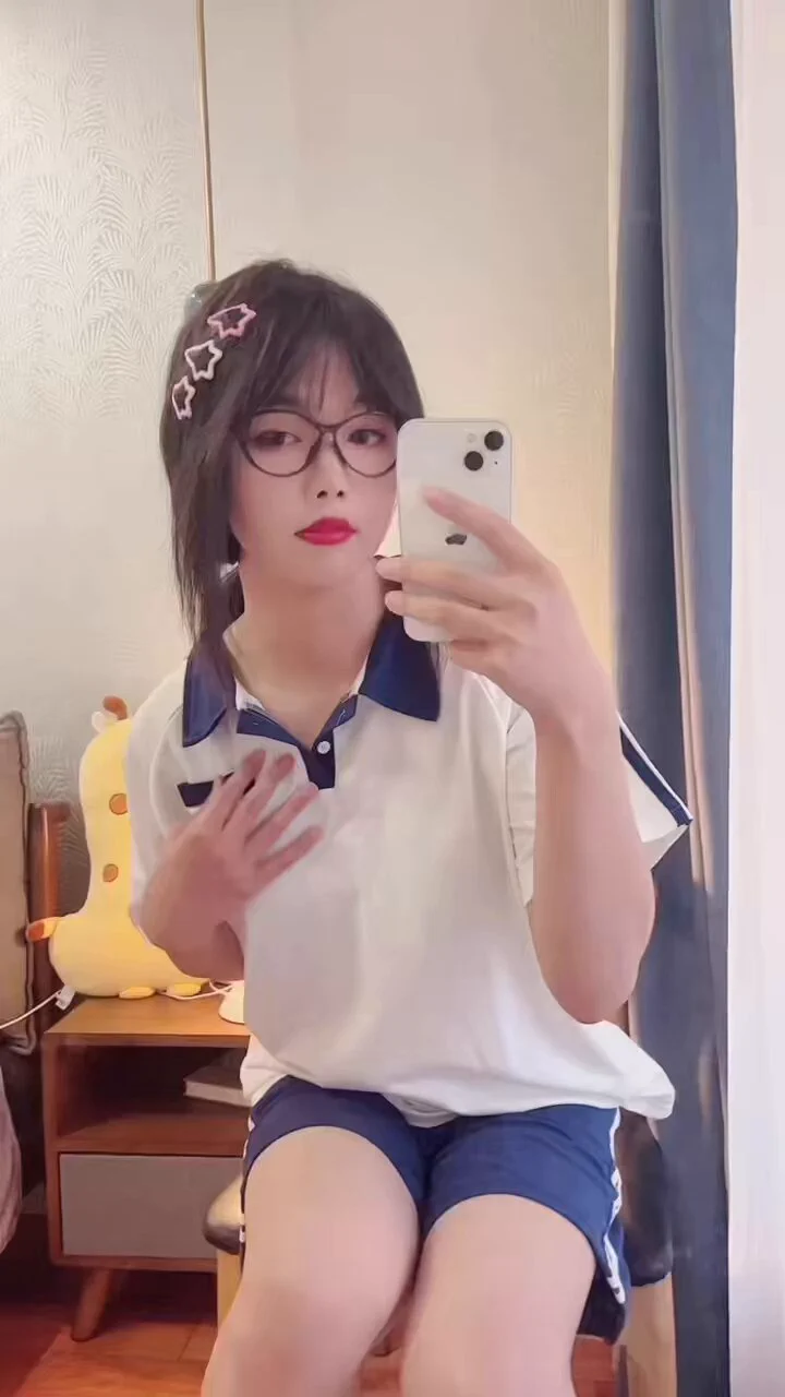 放学了🫢该干什么
#cd #ts #男娘 #伪娘 https://t.co/IzG08bU7n4