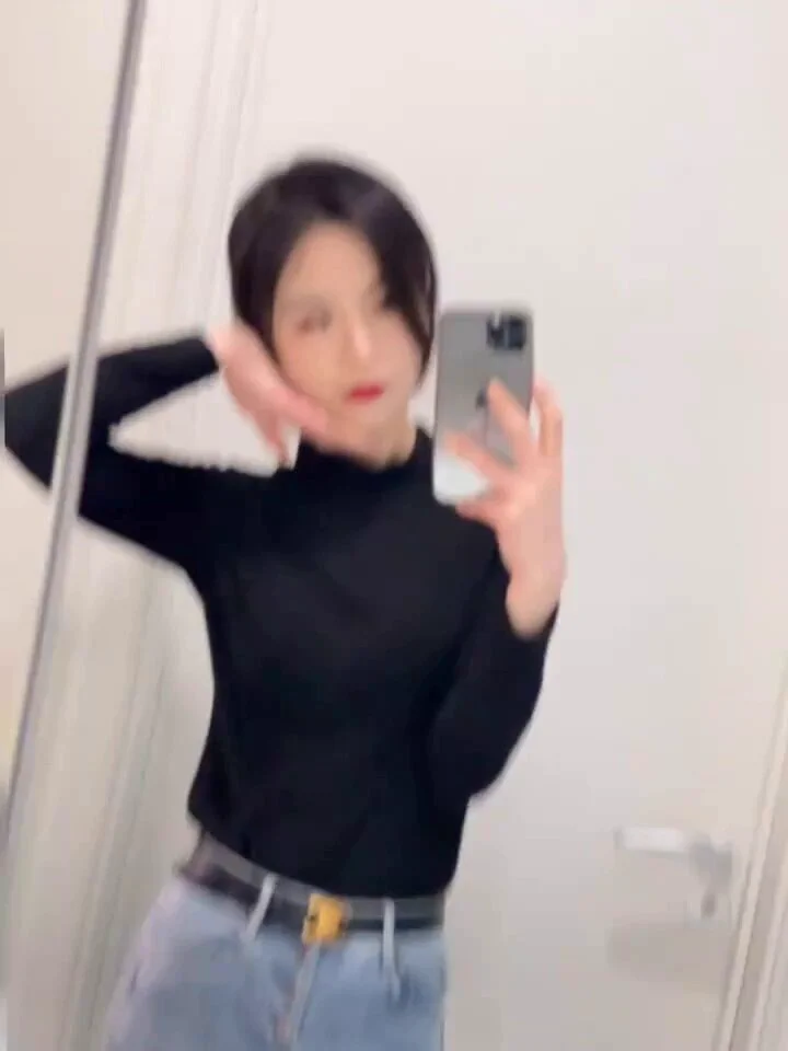 你们喜欢什么样的姿势做爱？我比较喜欢被后入和内射 https://t.co/TjOgRkr3Yt