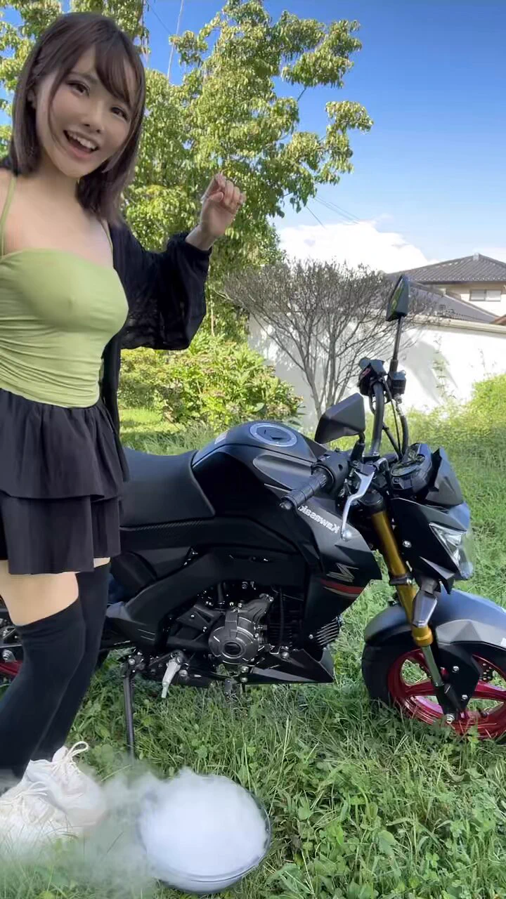 母親に使いなさいって渡されたドライアイスの使い道に悩む・・スモーク？？ https://t.co/dnbMFNlp4t